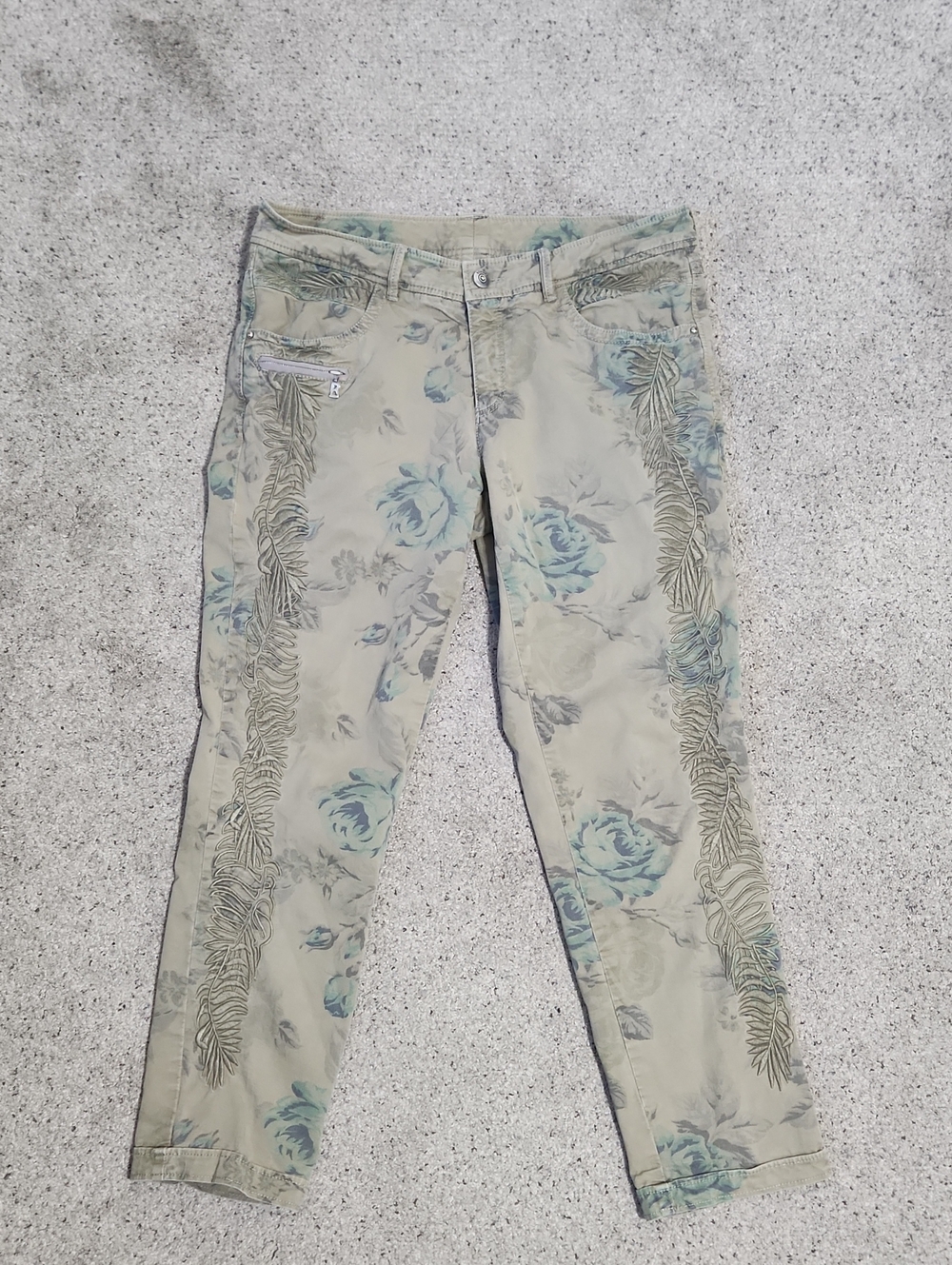 Bogner Tan Neutral Floral Embroidered Boyfriend Ankle Jeans Size EU 38/US 8 - Picture 11 of 16